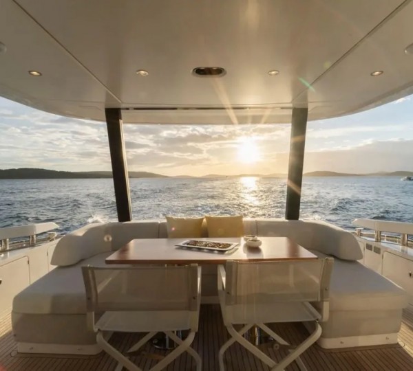 Exterior Relaxation Area With Dining