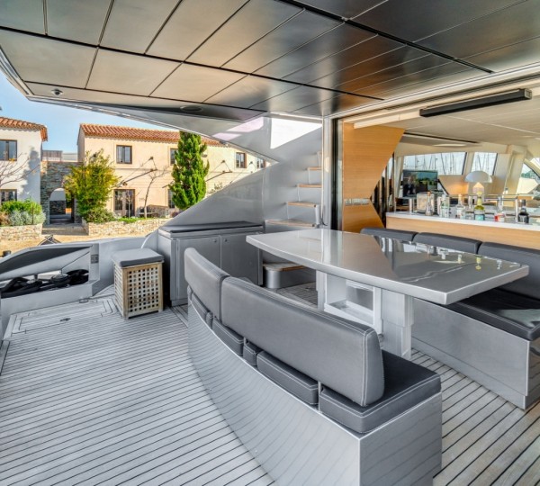 Exterior Relaxation Area With Dining