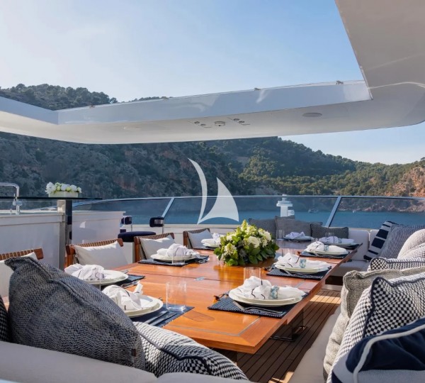 Exterior Dining Area