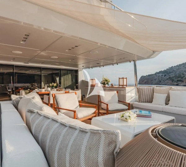 Exterior Relaxation Area With Dining