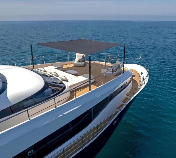 Foredeck Relaxation Area