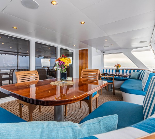 Main deck aft dining