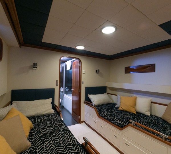 Twin Cabin