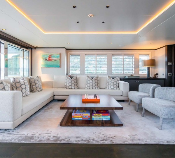 Main Deck Saloon Seating