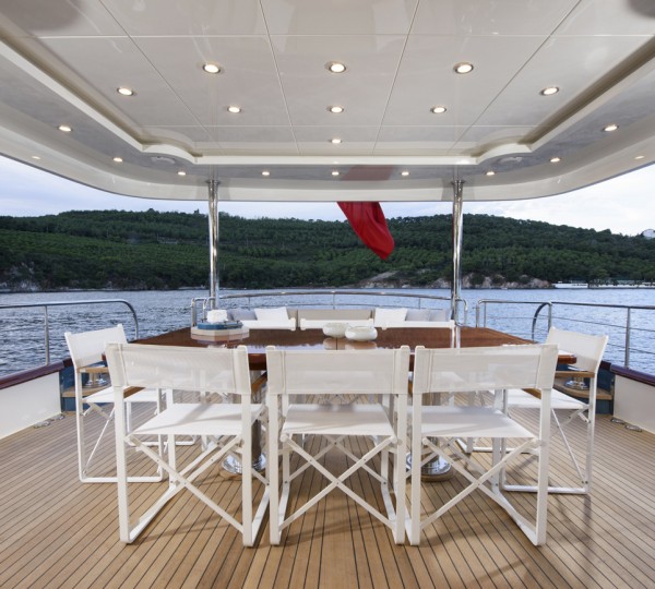 Main Deck Aft Dining