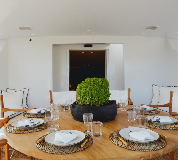 Exterior Dining Area