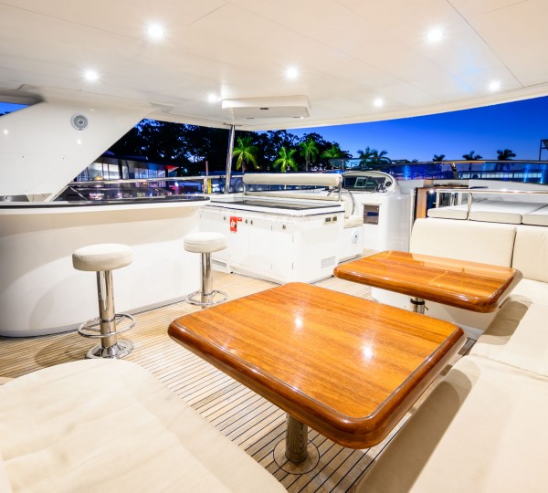 Sun Deck Dining And Bar