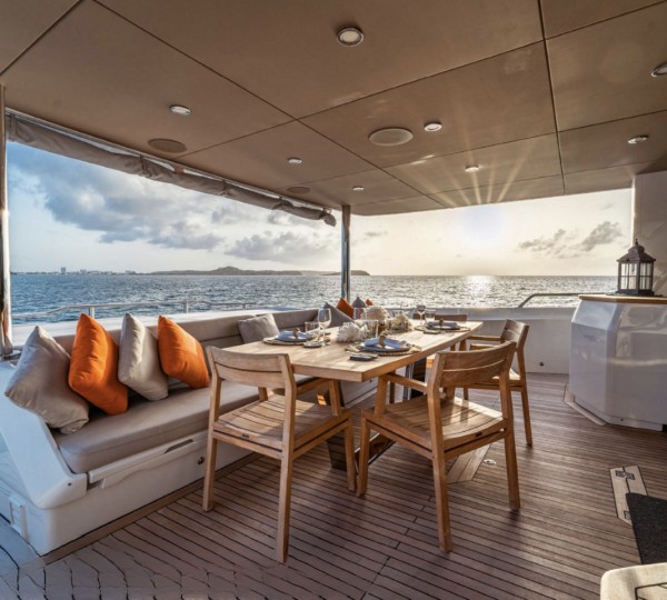 Exterior Relaxation Area With Dining