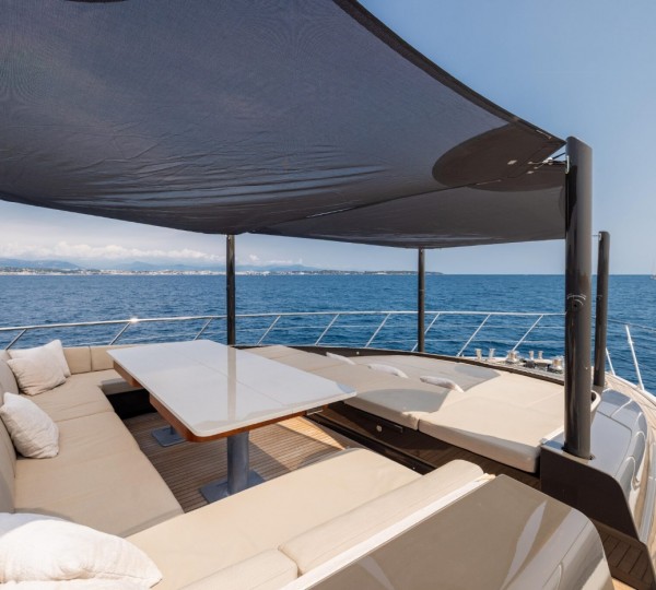 Exterior Relaxation Area