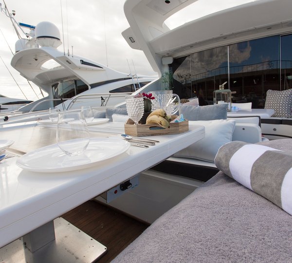 Aft Deck Dining Alfresco