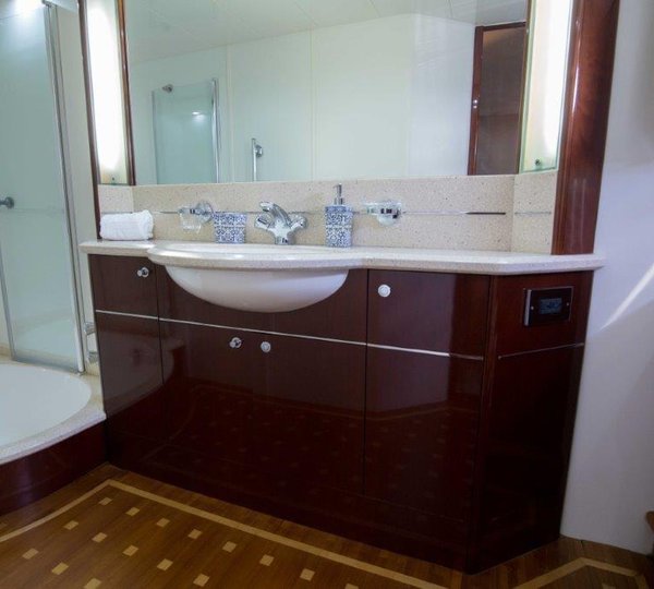 Master Ensuite