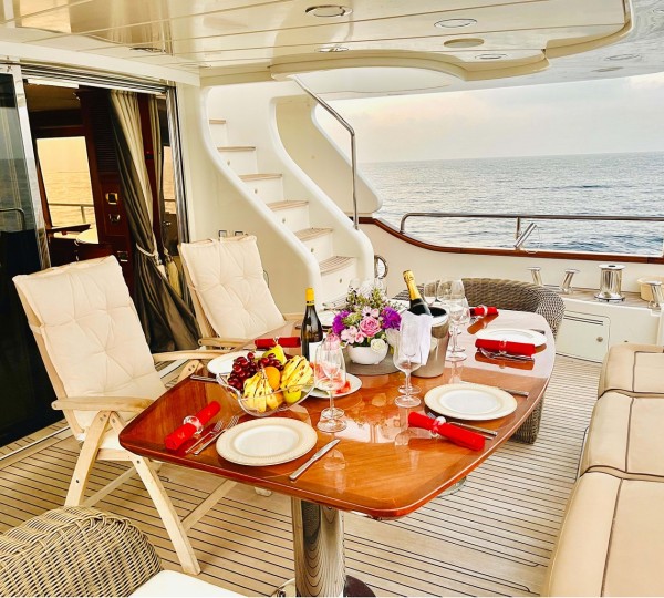 Main deck aft