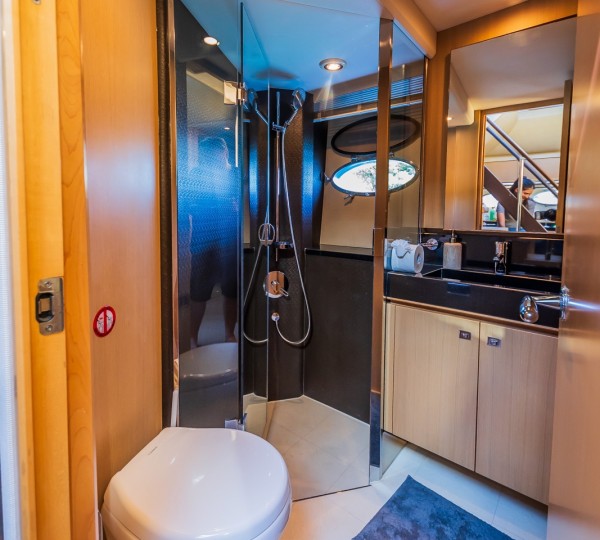 Guest Ensuite Bathroom