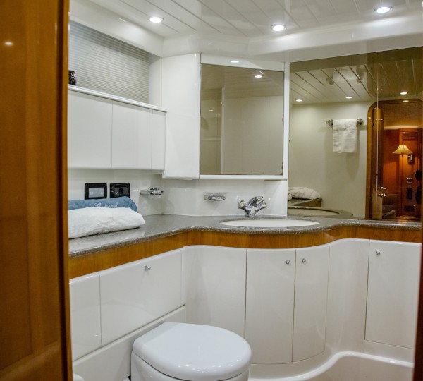 Master Ensuite Bathroom