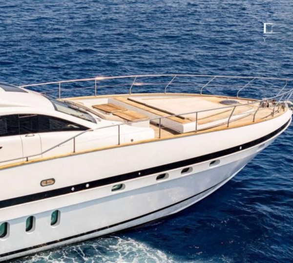 Foredeck Relaxation Area