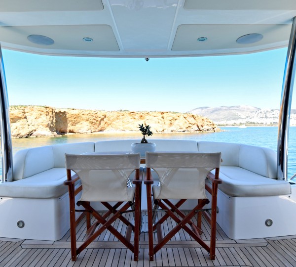 Main Deck Aft Dining