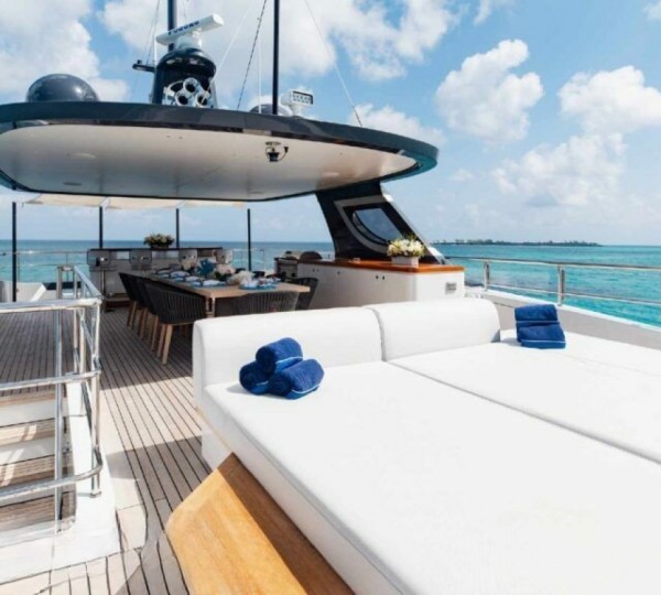 Exterior Relaxation Area With Dining