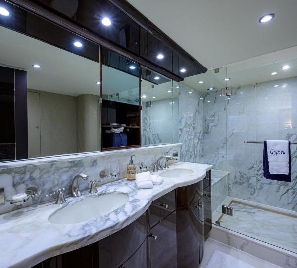 Master ensuite