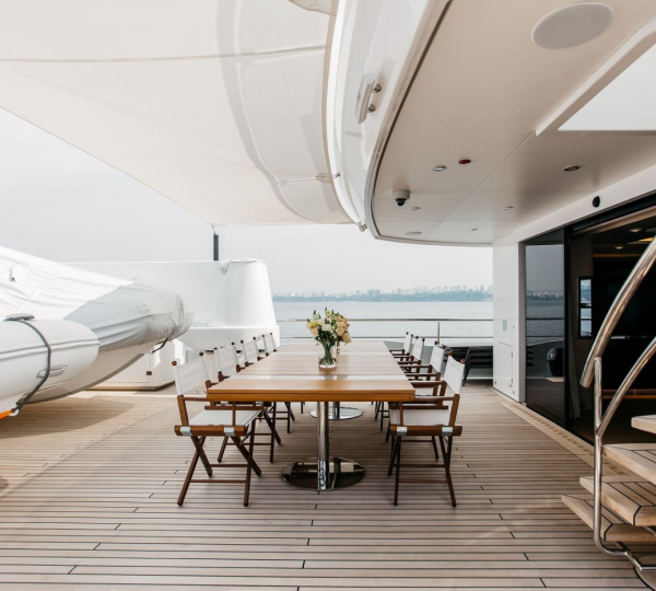 Opendeck Dining Area