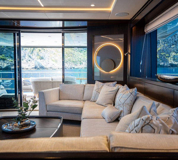 Main Salon Alternative View