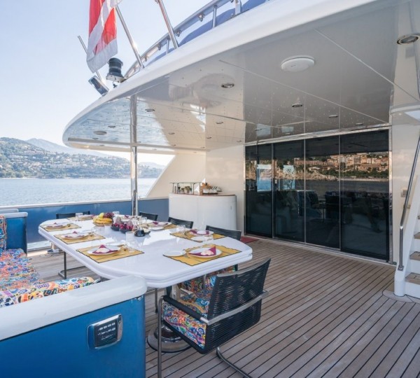 Exterior Relaxation Area With Dining