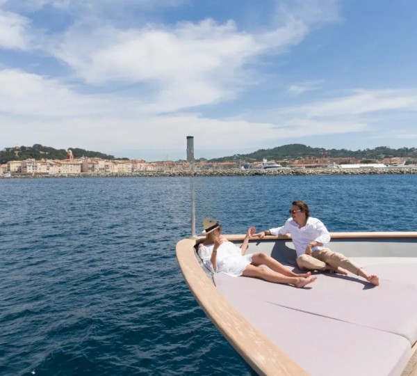 Foredeck Relaxation Area