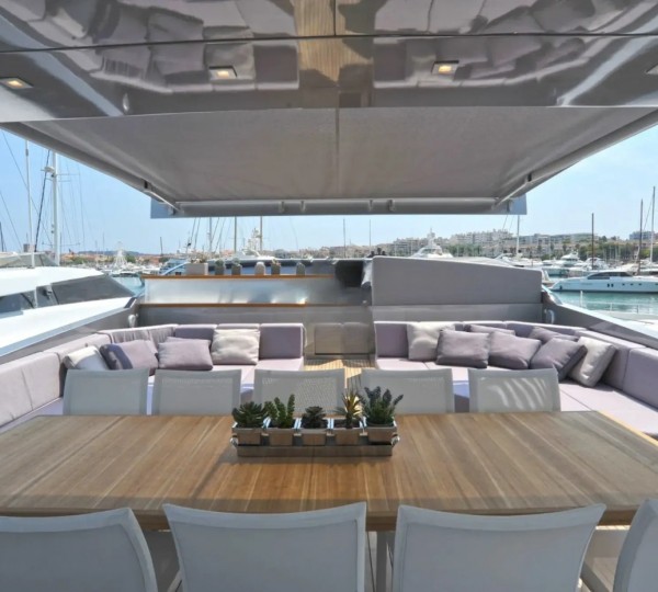 Exterior Relaxation Area With Dining