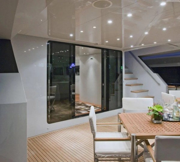 Main Deck Aft Dining