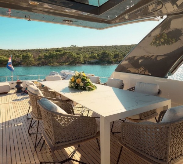 Exterior Dining Area