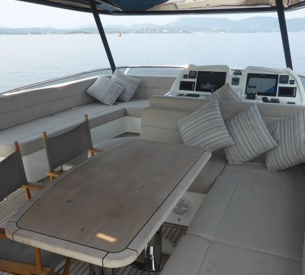 Flybridge Seating