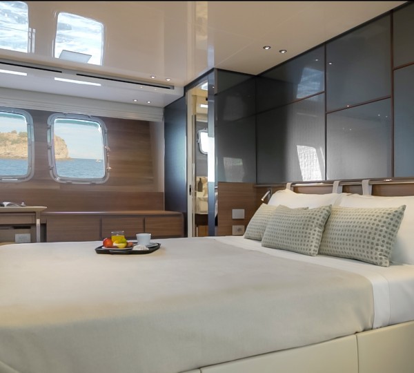 Full beam master suite