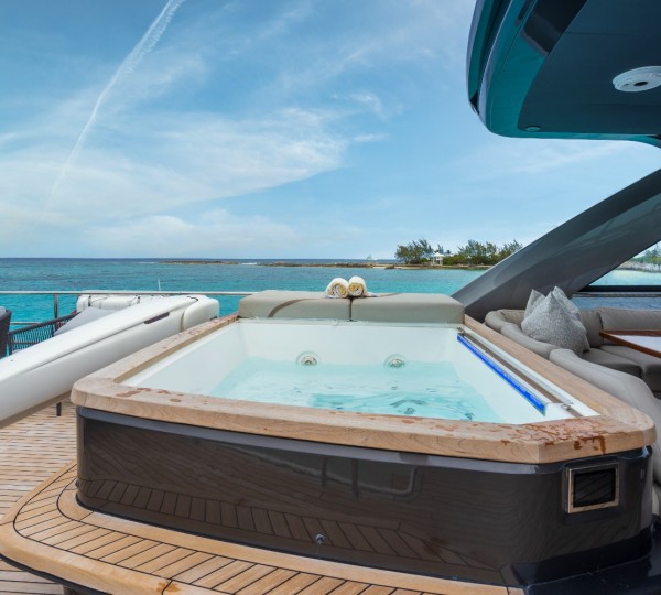 Sun deck jacuzzi