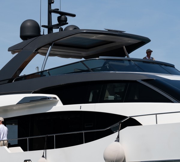 Yacht Detail