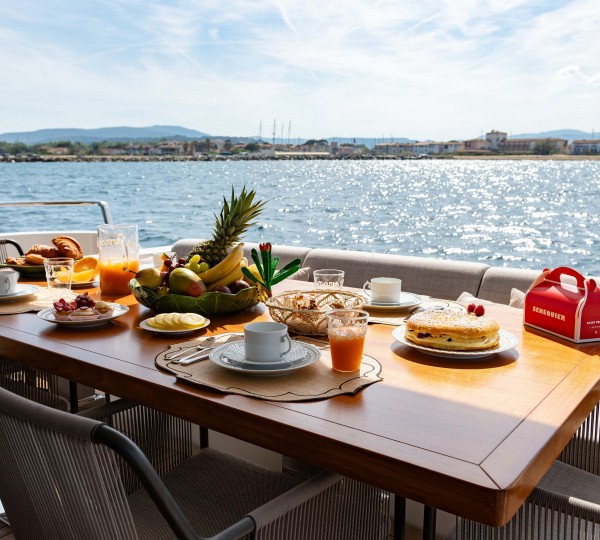 Al Fresco Dining