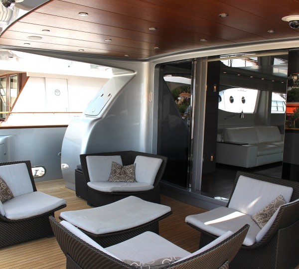 Aft Deck Seating