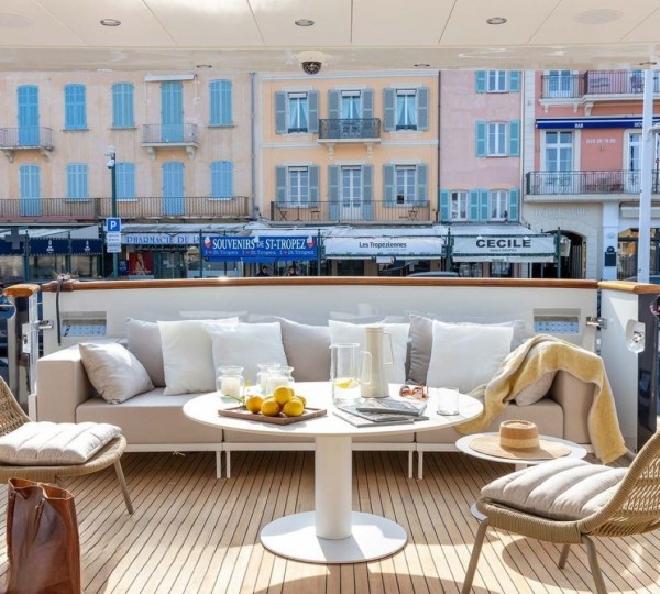 Exterior Relaxation Area