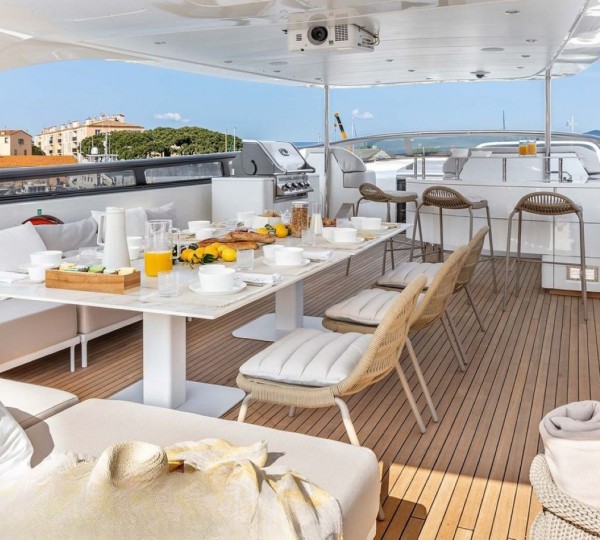 Exterior Relaxation Area With Dining