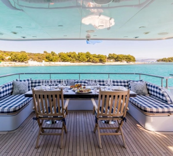 Exterior Dining Area