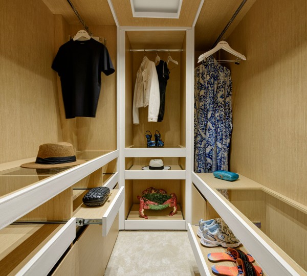 Master Suite - Wardrobe