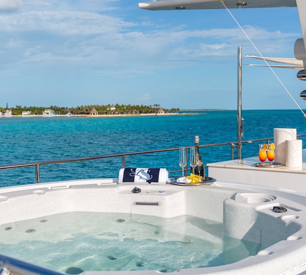 Sundeck With Jacuzzi