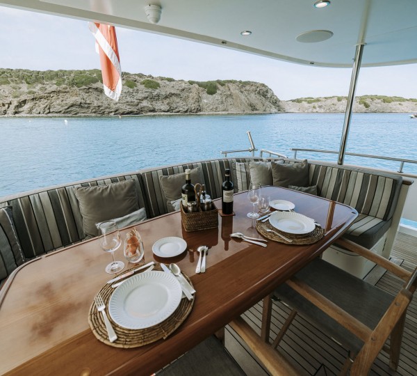 Aft Deck Alfresco Dining