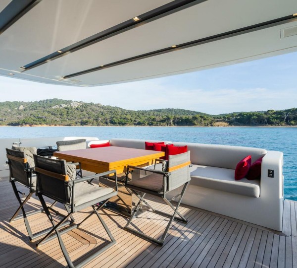 Main Deck Aft Dining