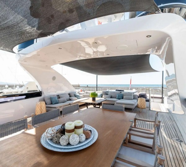 Sun Deck Dining