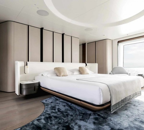 Master Suite (sistership)