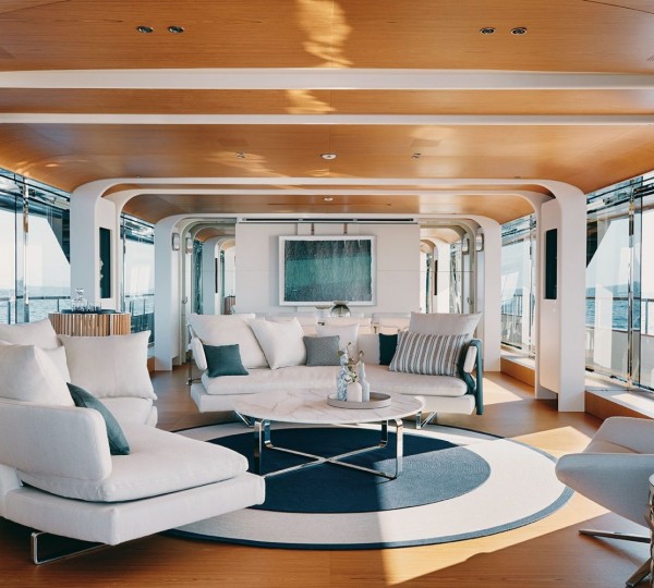 Main Salon View Forward