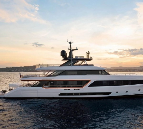 37M BENETTI SUPERYACHT