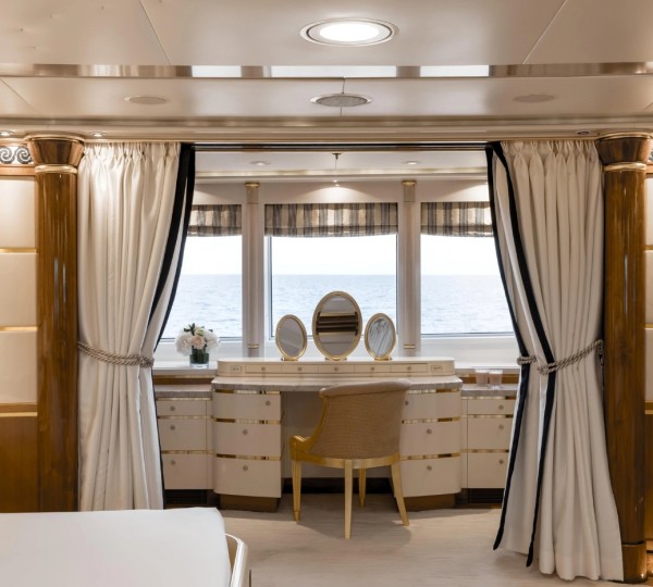 Master Stateroom 03