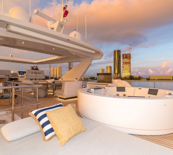 Jacuzzi On Flybridge