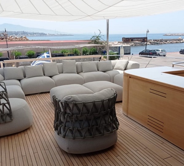 Sun Deck Lounge