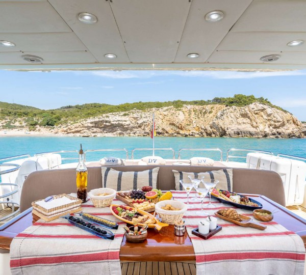 Aft Deck Al Fresco Dining